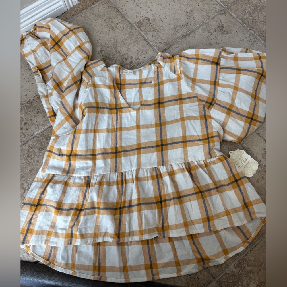 Altar'd State Yellow and White Peplum Blouse